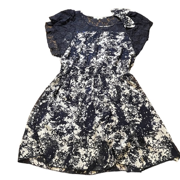 Cecico navy mini dress with lace on chest area and‎ a bow on shoulder size large - Picture 1 of 13